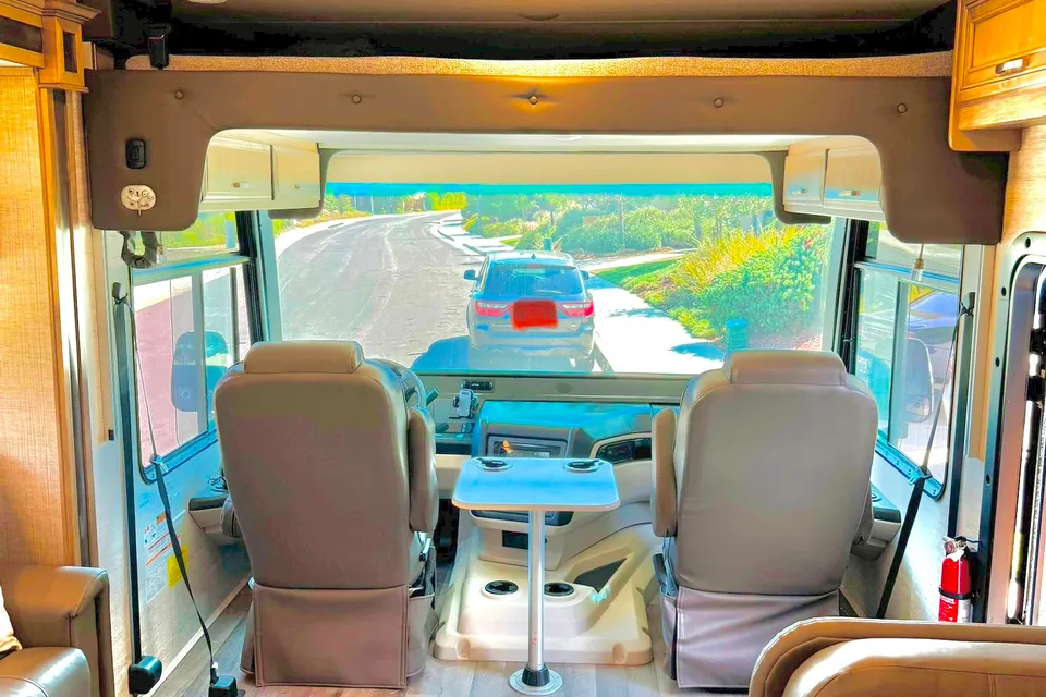 Wandering Wheels Jayco Precept Prestige Class A