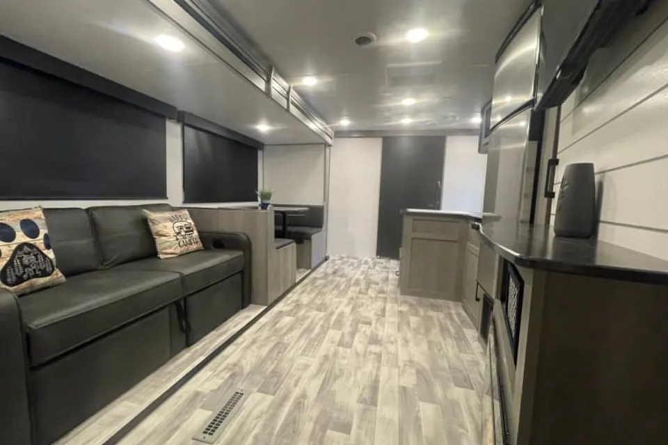 Alicia and David's Glamper Camper
