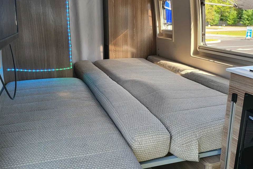 Don's Winnebago Boldt Class B