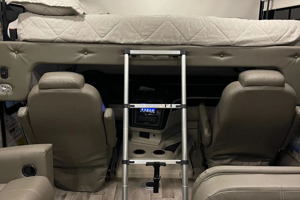See-Scapes Entegra Vision 29S Class A