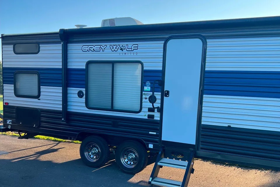  Forest River Cherokee grey wolf Travel Trailer