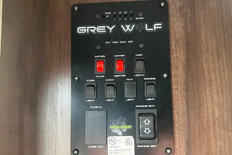 Grey Wolf, Forest River Cherokee