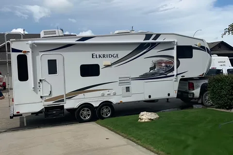 Bart's Heartland Elkridge Fifth Wheel