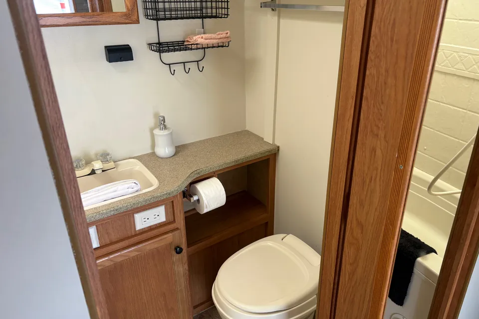 Donald Jayco Jay feather 213 exp Roulotte