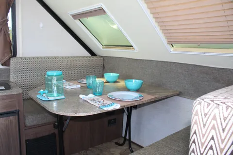  Palomino's  Real Lite 12-st A-Framed pop-up Trailer
