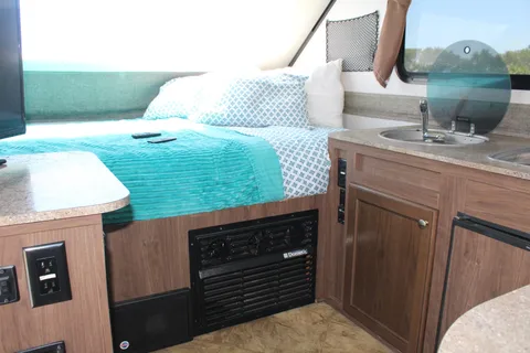  Palomino's  Real Lite 12-st A-Framed pop-up Trailer