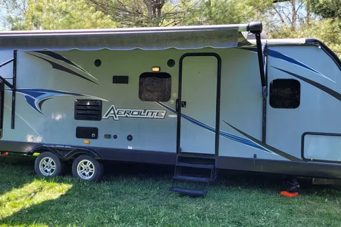 Catherine's Dutchmen Aerolite Travel Trailer
