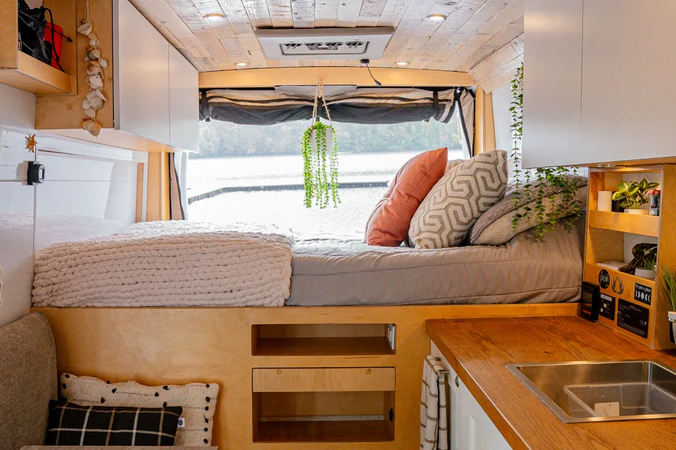 Victoria - Ram Promaster 2500 Classe B