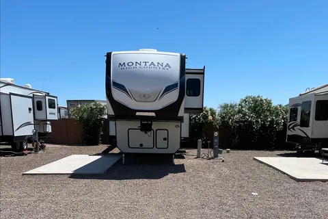 Robert's Keystone Montana High Country Fifth Wheel