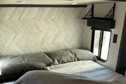 Robert's Keystone Montana High Country Fifth Wheel