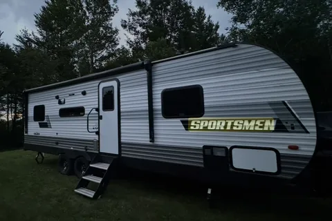 Marlborough Lake Community Camper