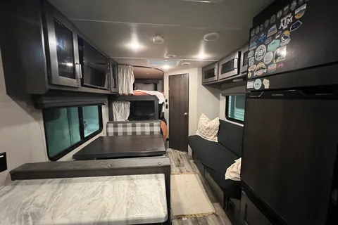 Grand Design Transcend Xplor 247BH Travel Trailer