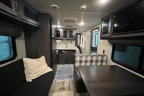 Grand Design Transcend Xplor 247BH Travel Trailer