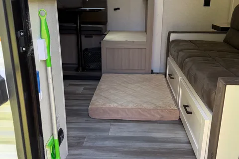 2026 Jayco Jay Flight Baja 197 MBW Travel Trailer