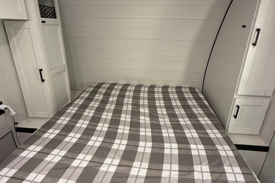 2026 Jayco Jay Flight Baja 197 MBW Travel Trailer
