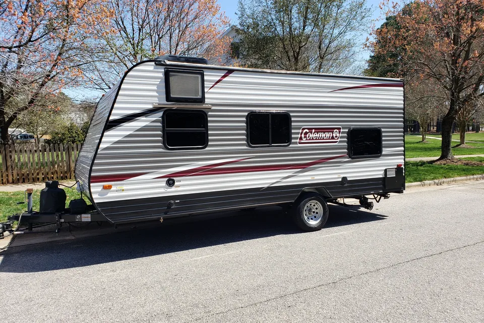 Lantern sleeps 5 and tows easy! Smart TV and on-demand hot water, tiny home on wheels.