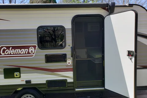 Lantern sleeps 5 and tows easy! Smart TV and on-demand hot water, tiny home on wheels.