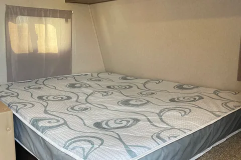 Hideout Bunkhouse-Easy Tow Camper Sleeps 5