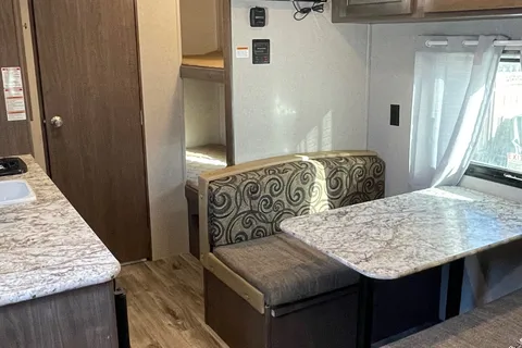 Hideout Bunkhouse-Easy Tow Camper Sleeps 5