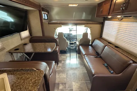 *New Listing* 2016 Thor Freedom Elite 29FE