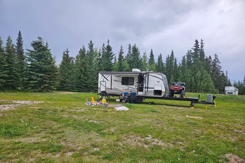 Keystone Hideout Toy hauler