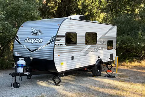 Family Adventure Camper | Bunkhouse | Easy Towing