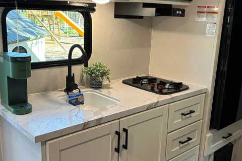 Family Adventure Camper | Bunkhouse | Easy Towing
