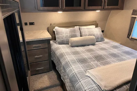 Cozy Coast Escape: 2020 Rockwood Ultra Lite 2888WS
