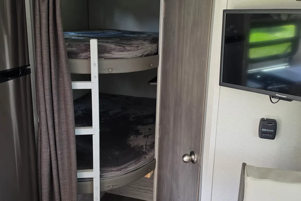 2024 Coachmen 184BHS Family Bunkhouse Travel Trailer
