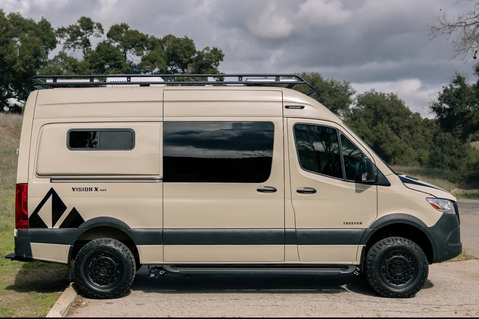 “La Explora”  LUXURY Mercedes Sprinter Campervan