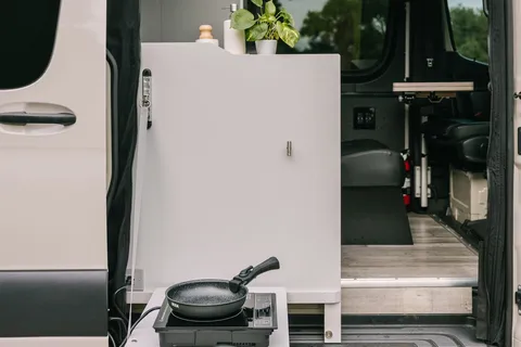 “La Explora”  LUXURY Mercedes Sprinter Campervan
