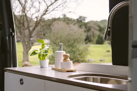 “La Explora”  LUXURY Mercedes Sprinter Campervan