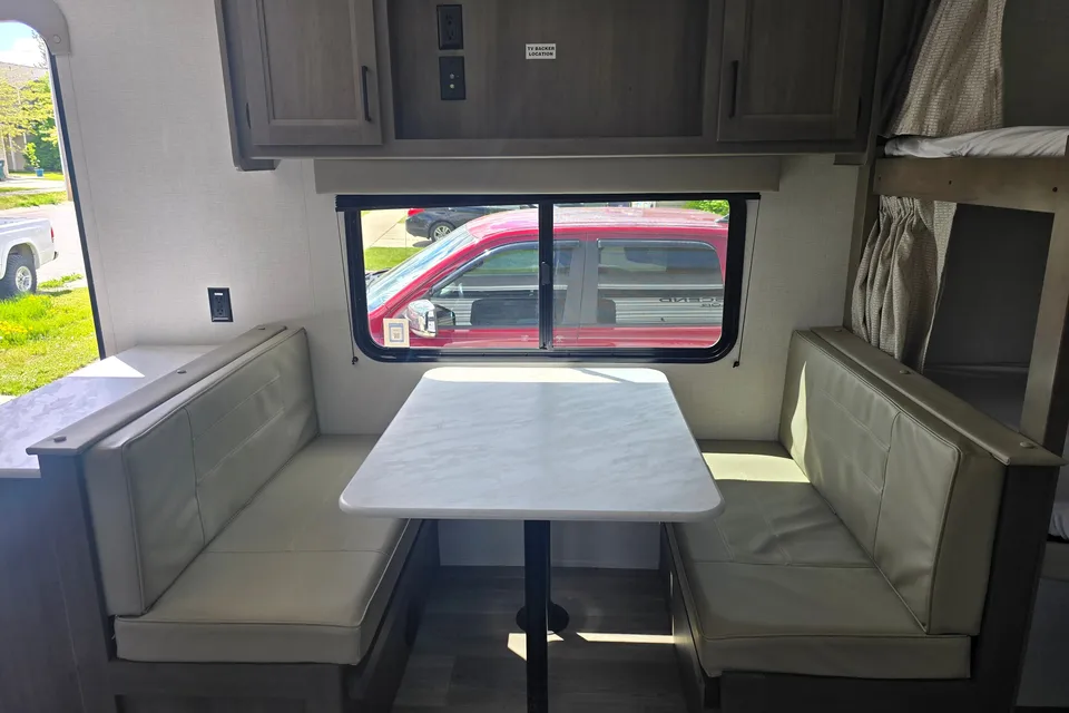 J&J Rv Rentals Grand Design