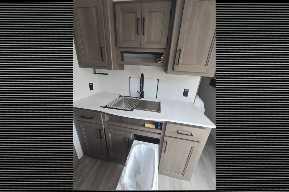 J&J Rv Rentals Grand Design