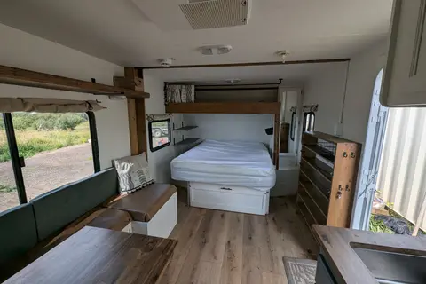 Brager's Coachmen Freedom express Travel Trailer