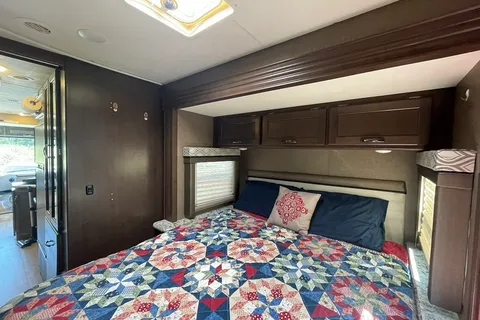 Orien's Freedom Traveler Class A