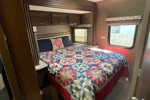 Orien's Freedom Traveler Class A