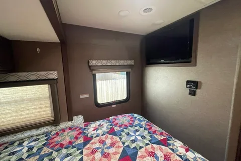 Orien's Freedom Traveler Class A