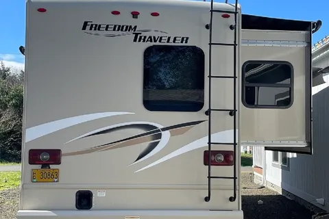 Orien's Freedom Traveler Class A