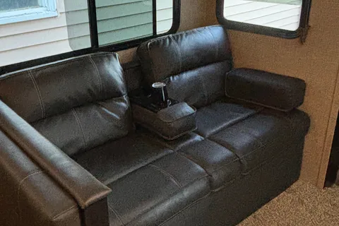 Matt's Dutchmen kodiak express Travel Trailer