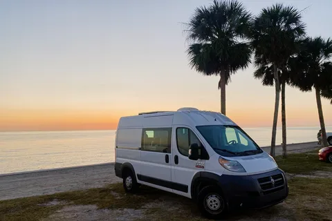 Island Dream - 4 season camper, pets welcome