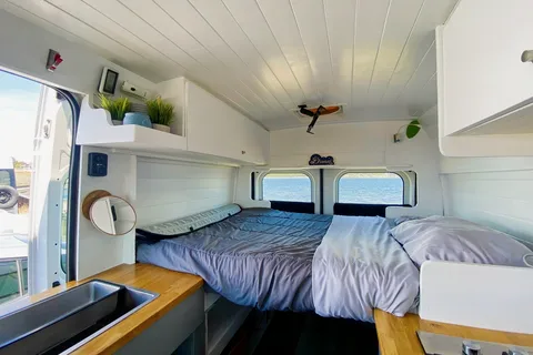 Island Dream - 4 season camper, pets welcome
