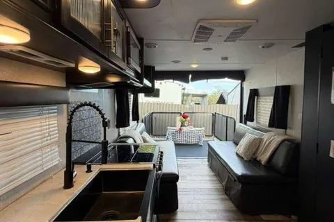Wheelchair accesible Forest River 22 RR Toyhauler LS28