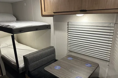 2024 THE WOLF DEN !!!! Great for easy moving!