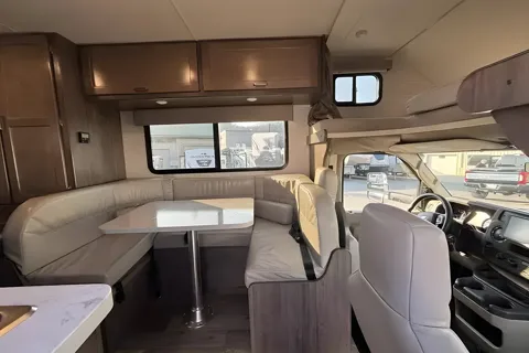 Char's Dream 2022 Winnebago