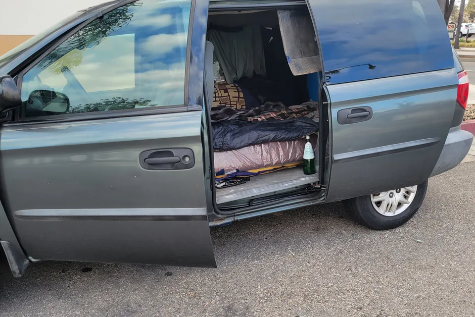 EZ MINI-CAMPER VAN
