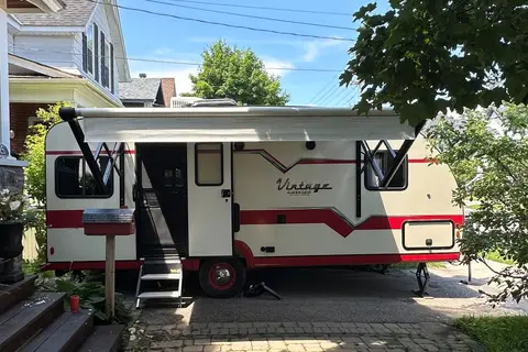 GB's Gulf Stream Vintage 19ERD Travel Trailer
