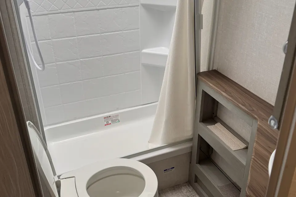 SUV Towable Ibex 19BHEO Travel Trailer sleeps 7!