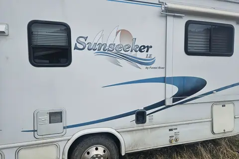 Roger's Ford Sunnseeker Class C