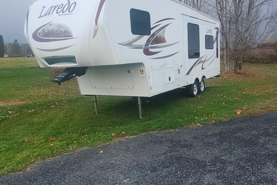 Peter's Keystone Laredo Fifth Wheel
